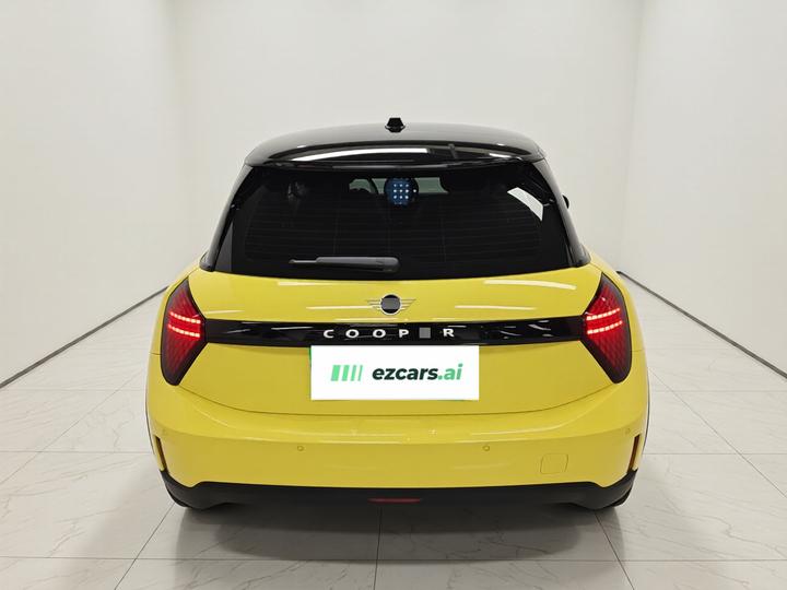 MINI COOPER 2024 456km COOPER E Classic photo 5