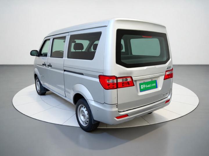 Jinbei Hiace X30 2024 1.5L Bus 5/6/7-Seater photo 4