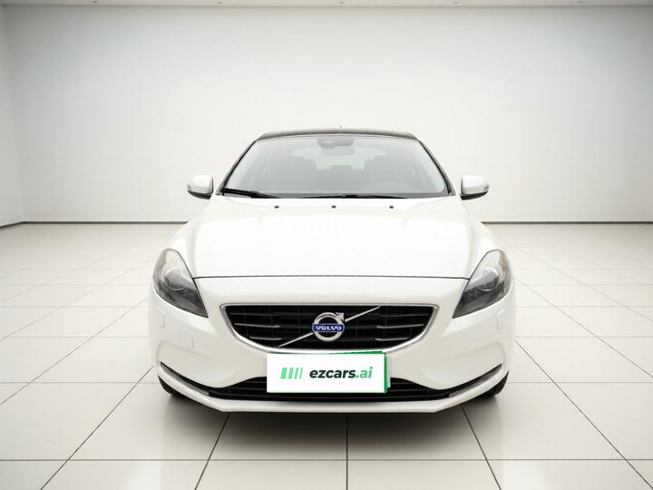 V40 2015 1.6T photo 2