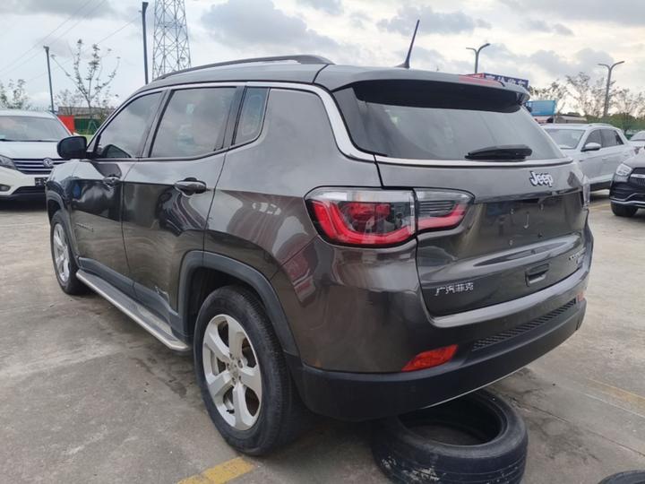 Compass 2017 200T AT photo 4