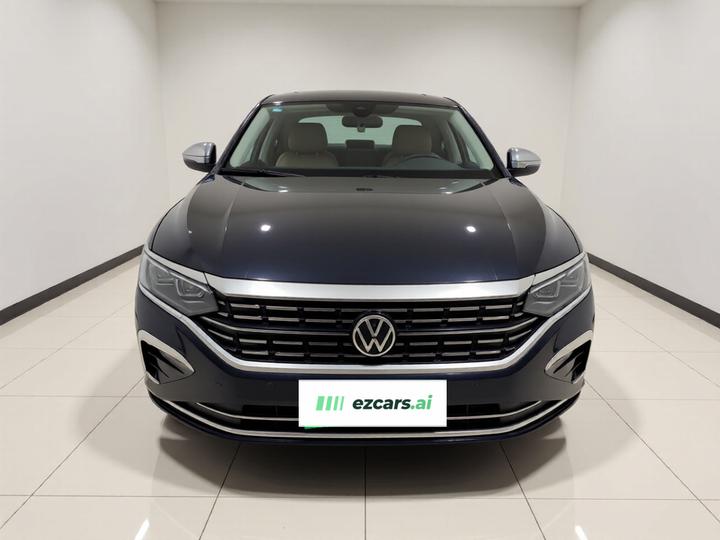 Passat 2022 380TSI Luxury photo 2