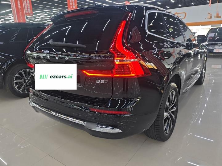 XC60 2023 B5 AWD Luxury photo 6