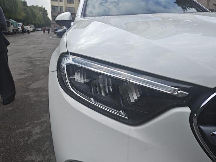 GLC 2023 Facelift GLC 260 L 4MATIC Dynamic 5-Seater photo 7