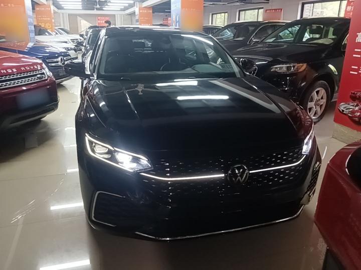 Passat 2023 Facelift 330TSI Luxury photo 2