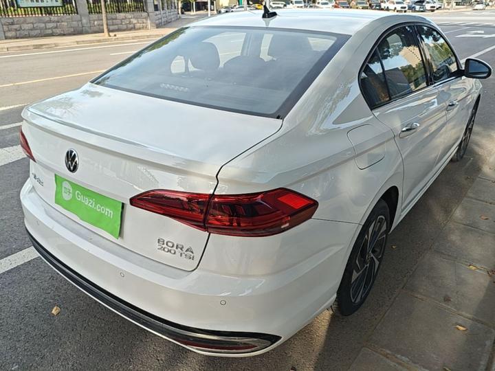 Bora 2024 200TSI DSGPRO photo 6