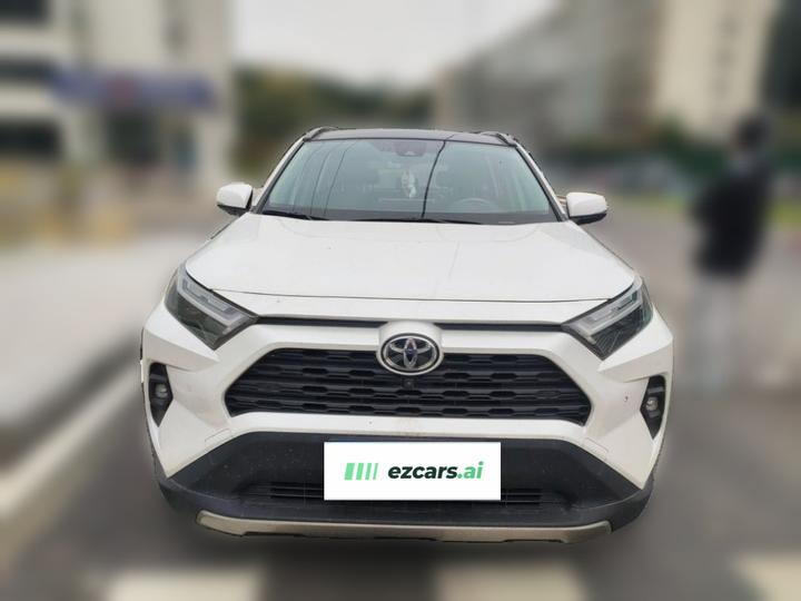 RAV4 2023 2.0L CVT RWD Plus photo 2