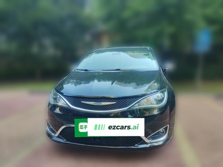 Chrysler Imported 2017 3.6L Exclusive photo 2
