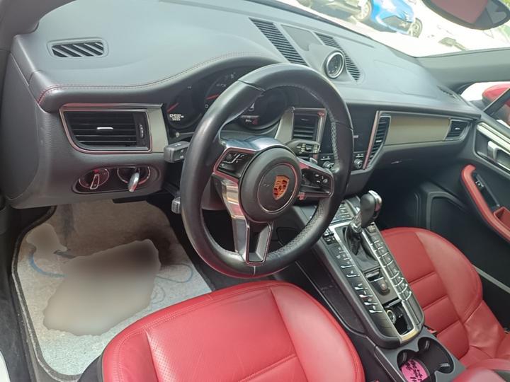 2017 Macan GTS 3.0T photo 5