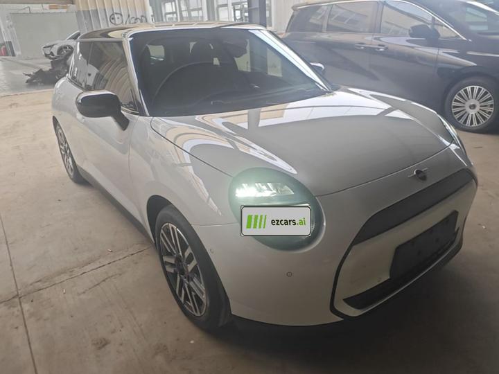 MINI COOPER 2024 456km COOPER E Classic photo 3