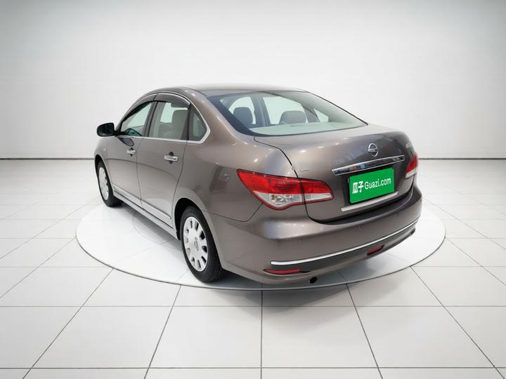 Sylphy 2012 Classic 1.6XE AT Comfort photo 4