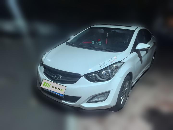 Elantra 2016 1.6L MT Premium