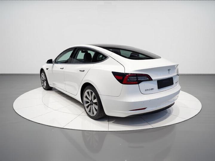 Model 3 2019 Standard Range RWD Upgraded photo 4