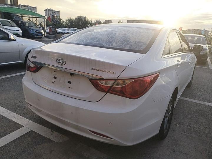 Sonata 2014 2.0L AT Leading photo 4