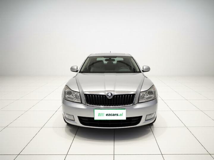 Octavia 2014 1.6L MT photo 2