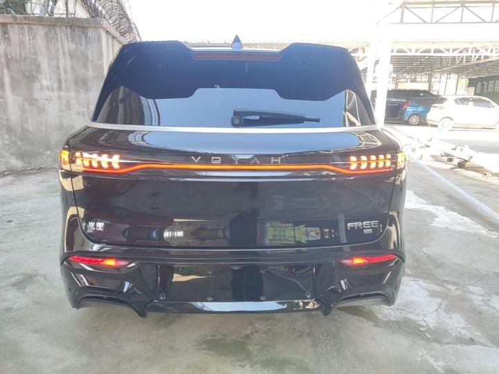 Voyah FREE 2024 Extended Range ADAS photo 3