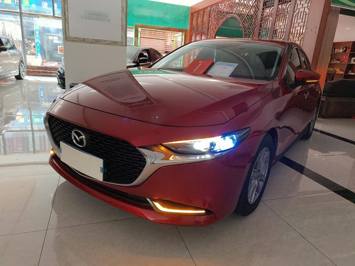 3 Axela 2022 2.0L AT