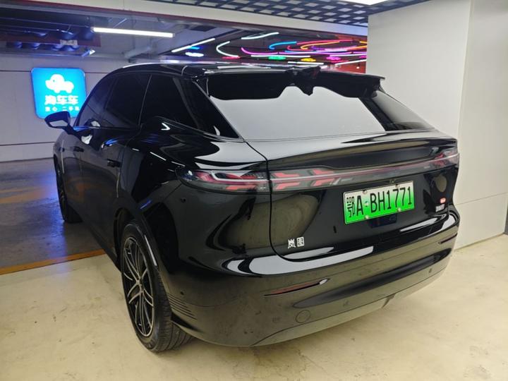 Voyah 2025 AWD Qiankun photo 4