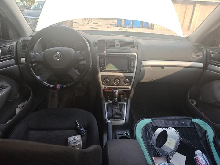 Octavia 2014 1.6L AT photo 5