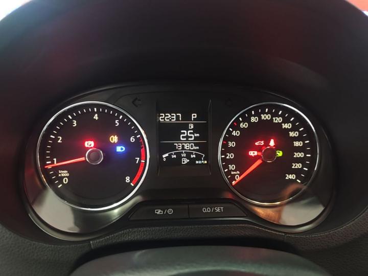 Polo 2016 1.6L AT Comfort photo 7