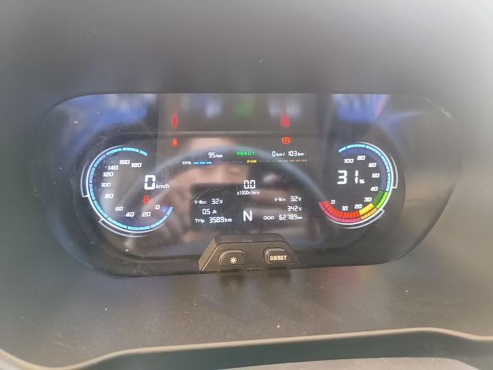 Changan EM80 2025 Comfort 6-Seater 300km photo 7