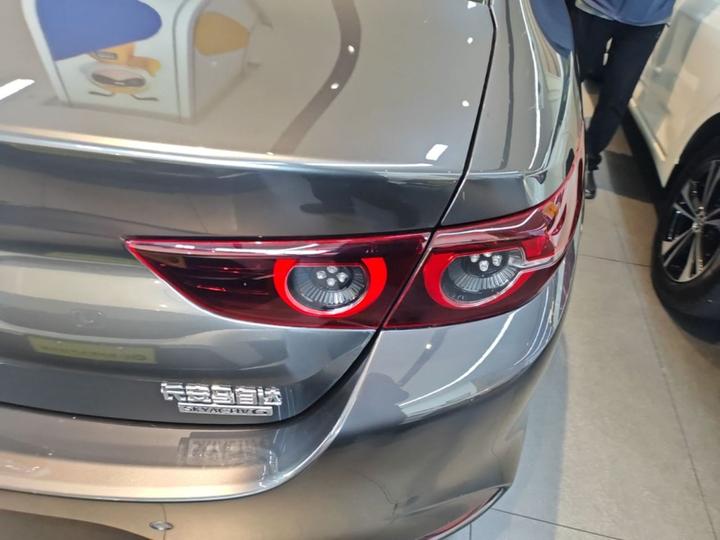 3 Axela 2022 2.0L AT photo 7