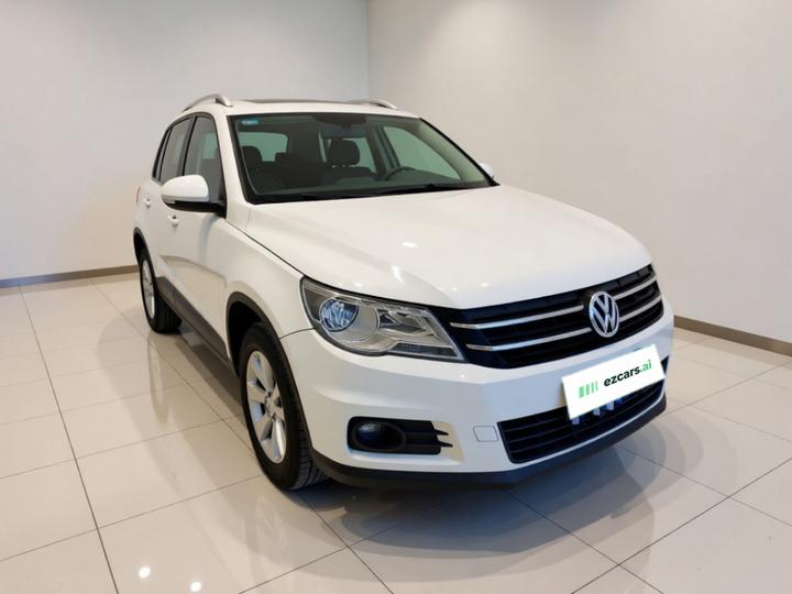 Tiguan 2012 1.8TSI AT RWD photo 3