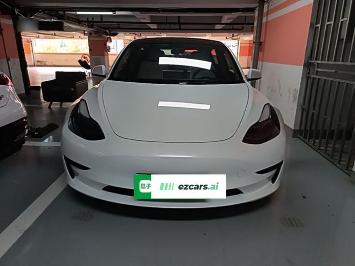 Model 3 2022 RWD photo 2
