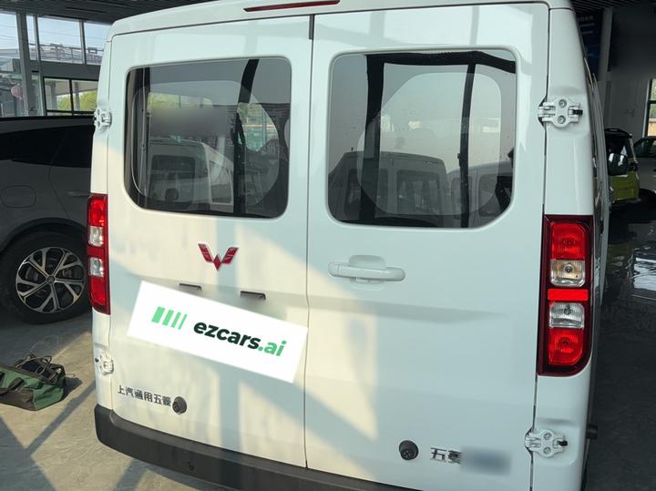 Wuling 2026 440km Bus Comfort 6-Seater photo 3