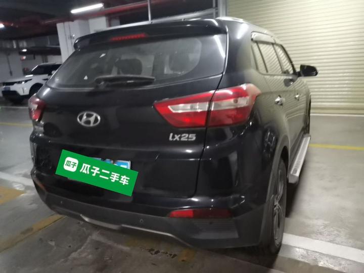 ix25 2015 1.6L AT RWD Smart GLS photo 6
