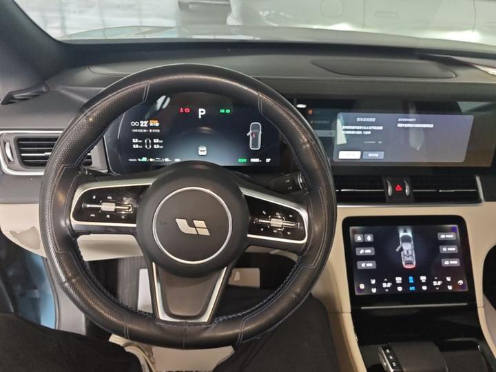Li Auto ONE 2021 EREV 6-Seater photo 6