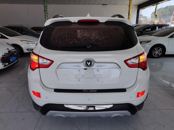 CS35 2016 1.6L MT Luxury IV photo 3