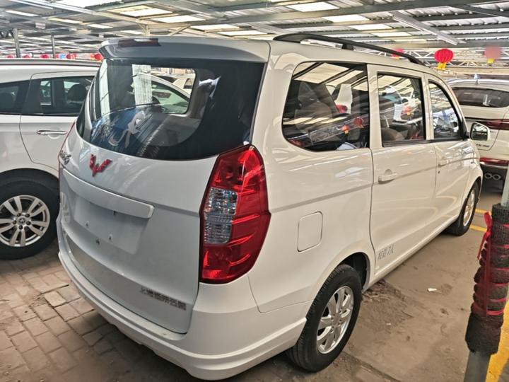 Wuling Hongguang 2014 1.5L S Standard photo 4