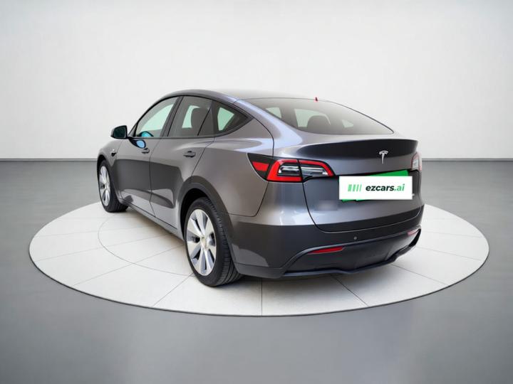 Model Y 2021 Long Range AWD photo 4