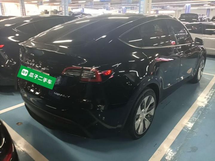 Model Y 2021 Standard Range RWD photo 4
