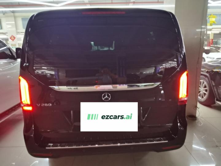 V-Class 2020 V 260 L Long Wheelbase Luxury photo 3