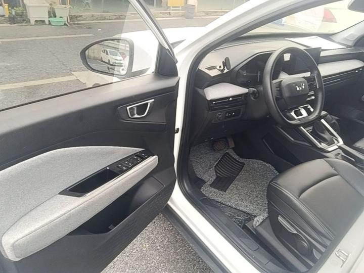 Wuling 2022 1.5L CVT photo 4