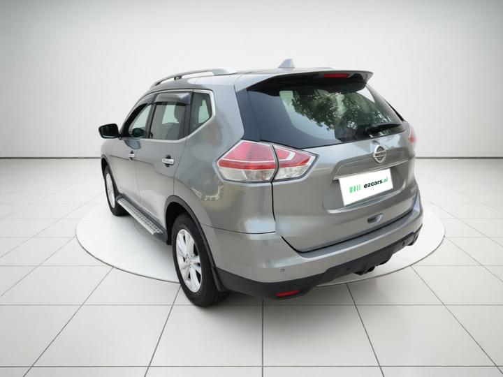 X-Trail 2014 2.0L CVT Comfort 2WD photo 4