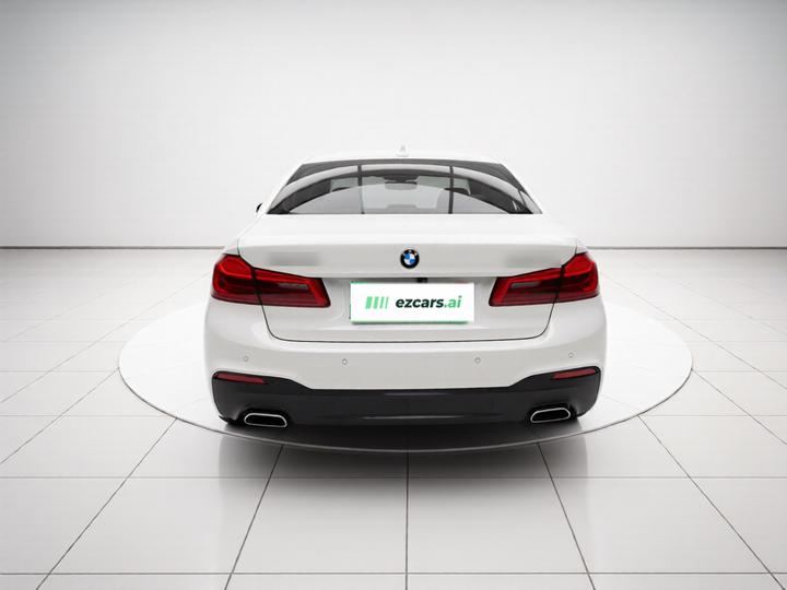 5 Series 2019 525Li M Sport Package photo 5