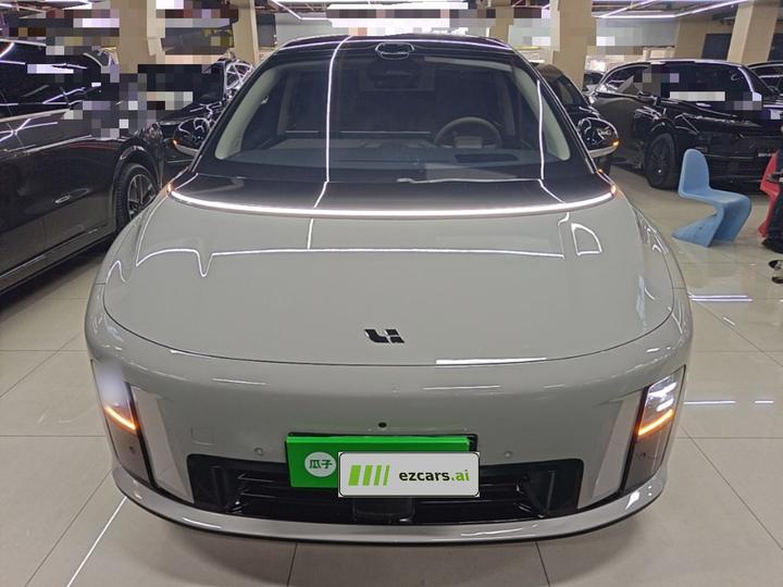 Li Auto i8 2025 Standard photo 2