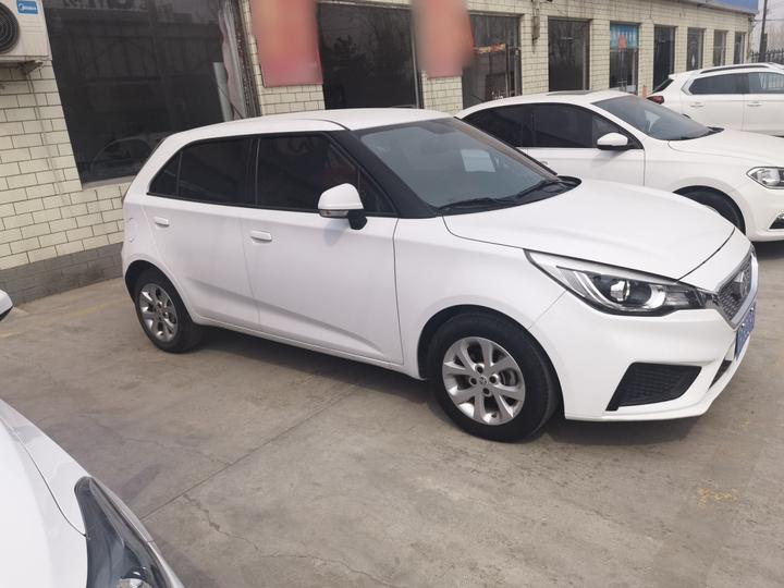 3 2017 1.5L AT Connected Elite photo 3