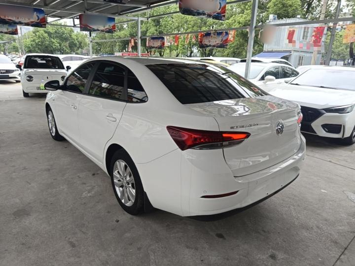 Excelle 2021 Facelift Classic 1.5L AT Elite photo 4
