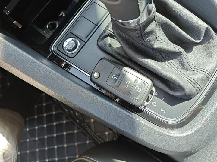 Sagitar 2018 1.6L AT Comfort photo 8