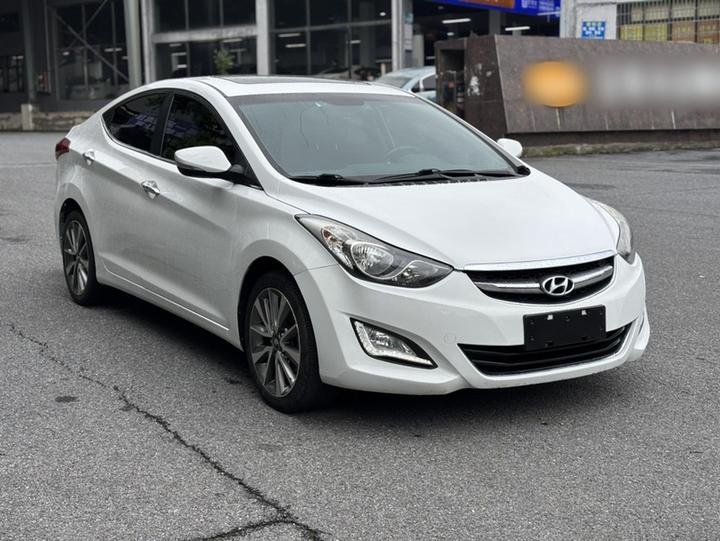 Elantra 2015 1.6L AT Premium photo 3