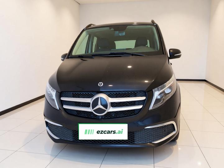 V-Class 2022 V 260 L Long Wheelbase Premium photo 2