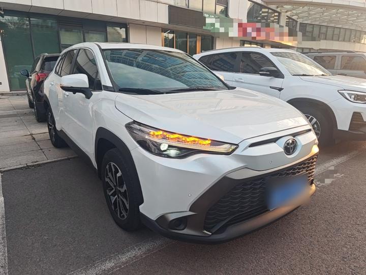 Frontlander 2023 2.0L CVT Luxury photo 3