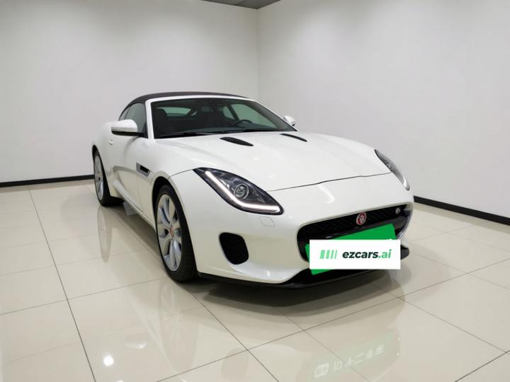 F-TYPE 2019 2.0T Convertible photo 3