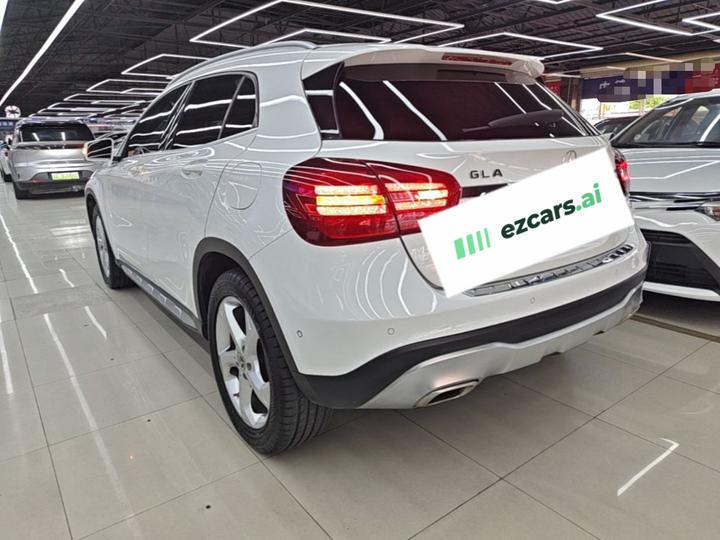 GLA 2019 GLA 200 Dynamic photo 4