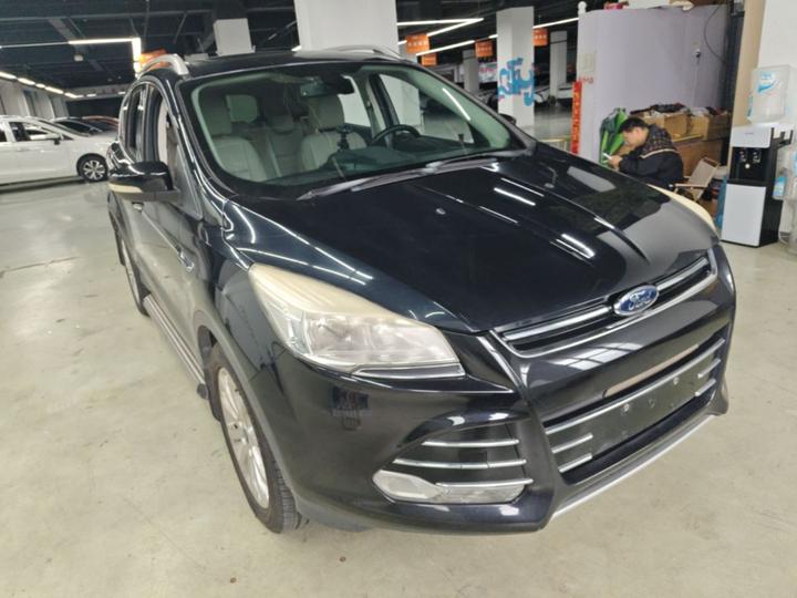 Kuga 2013 1.6L GTDi AWD Elite photo 3