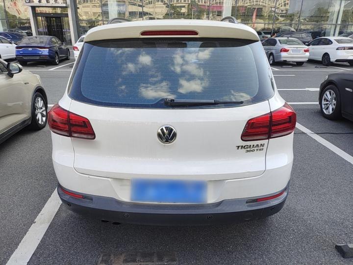 Tiguan 2017 300TSI AT RWD photo 5