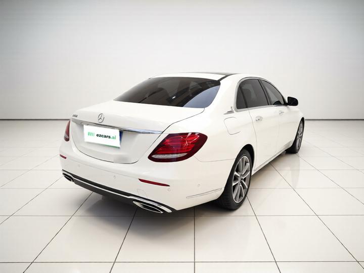 E-Class 2017 E 300 L Luxury photo 6